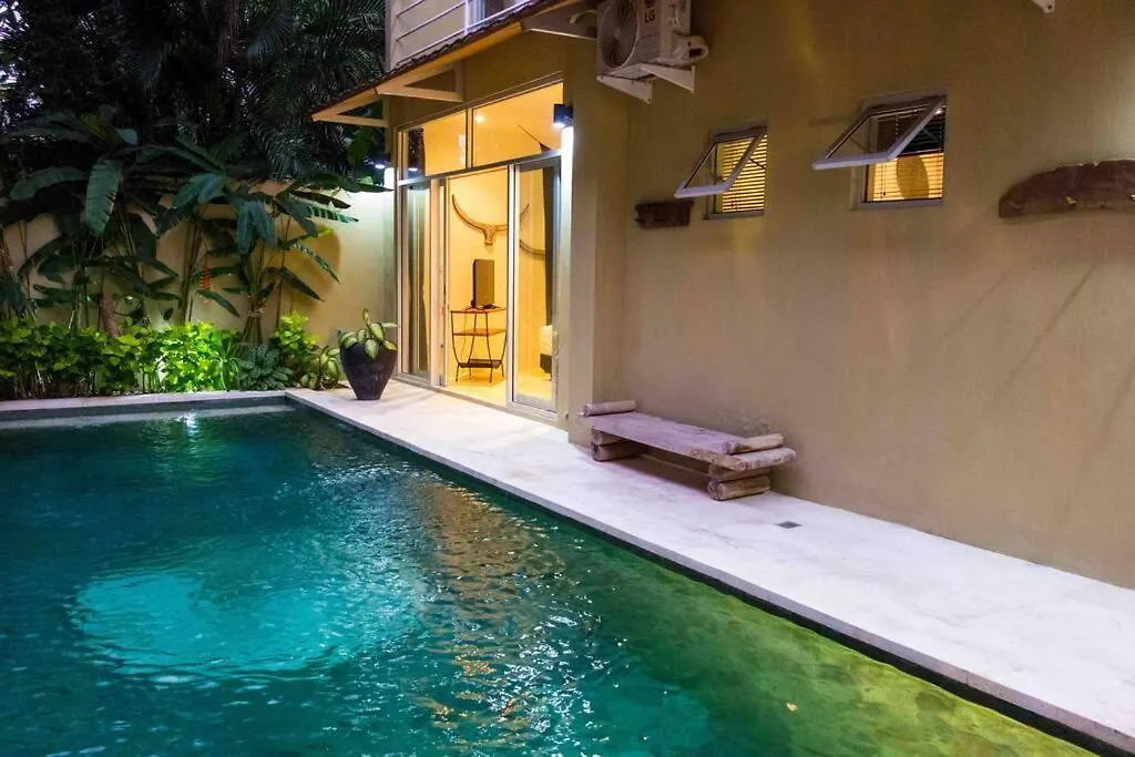 Elegant 5 Bdr Villa In The Heart Of Seminyak