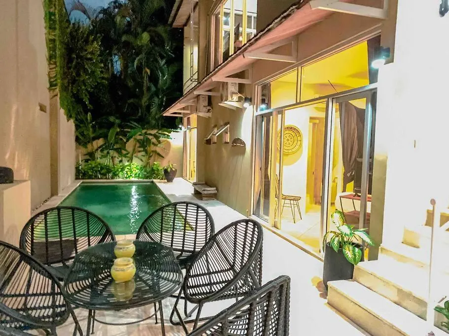 Elegant 5 Bdr Villa In The Heart Of Seminyak Indonésie